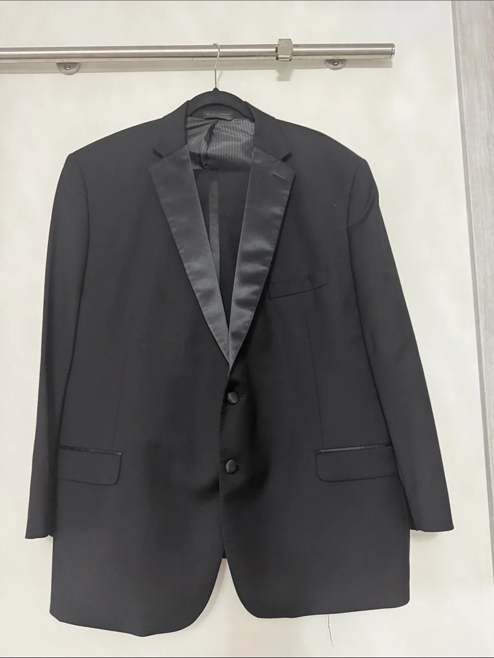 Men's Black Satin-Lapel Blazer Blazer size 50/ pants size 42